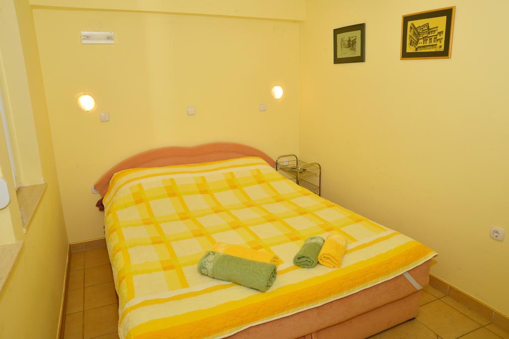 Rooms And Apartaments De Niro Трпейца Номер фото