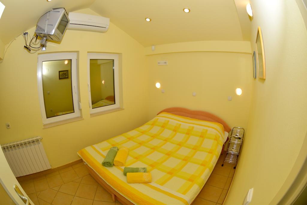 Rooms And Apartaments De Niro Трпейца Номер фото