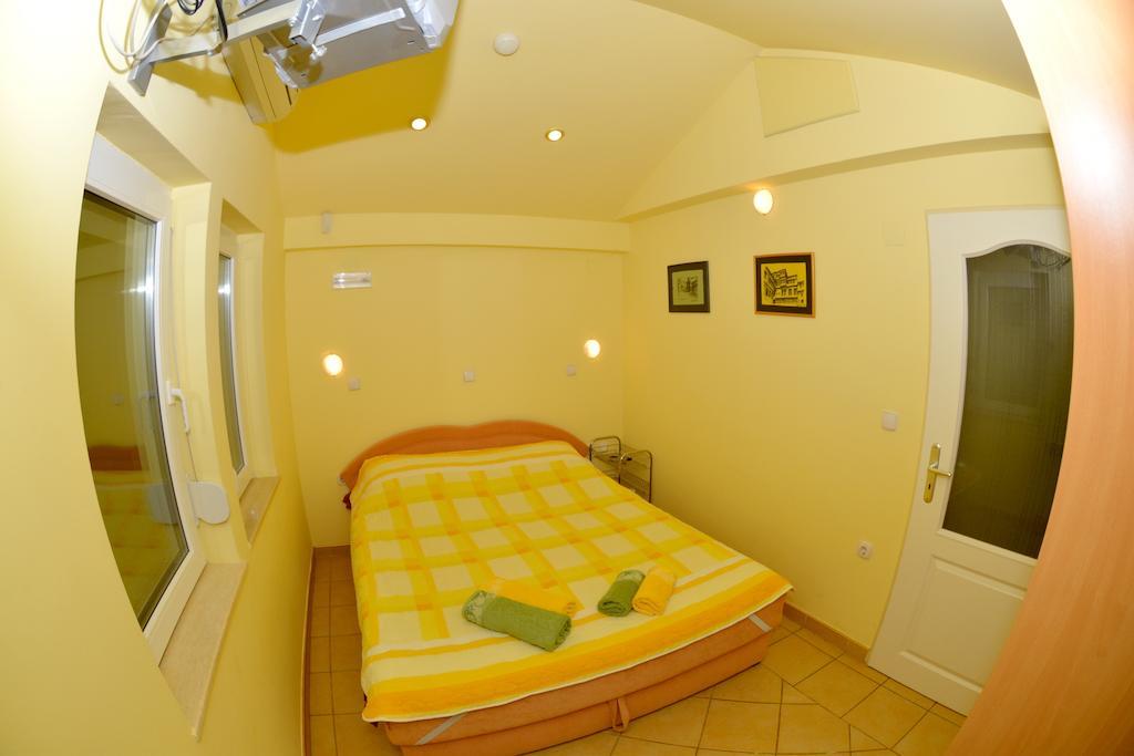 Rooms And Apartaments De Niro Трпейца Номер фото
