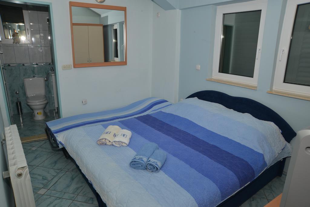 Rooms And Apartaments De Niro Трпейца Номер фото