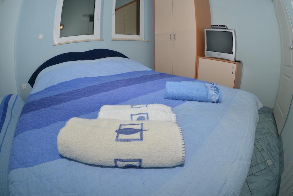 Rooms And Apartaments De Niro Трпейца Номер фото