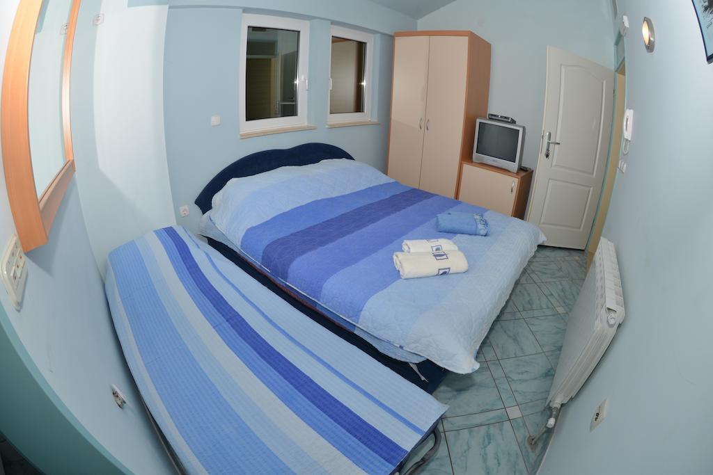 Rooms And Apartaments De Niro Трпейца Номер фото