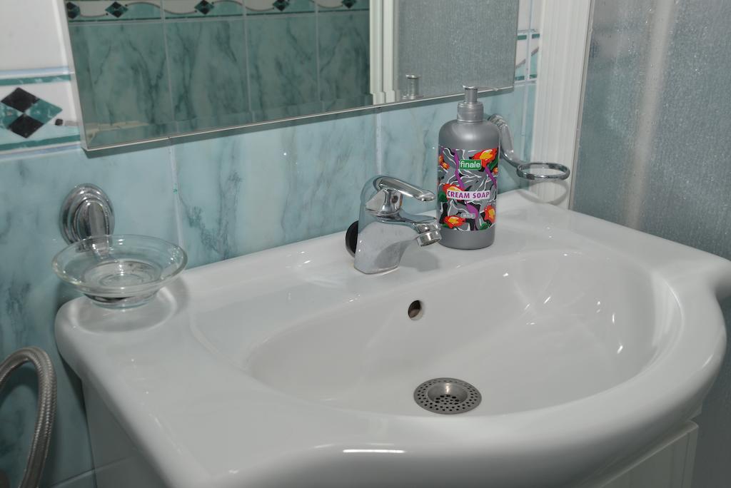 Rooms And Apartaments De Niro Трпейца Номер фото