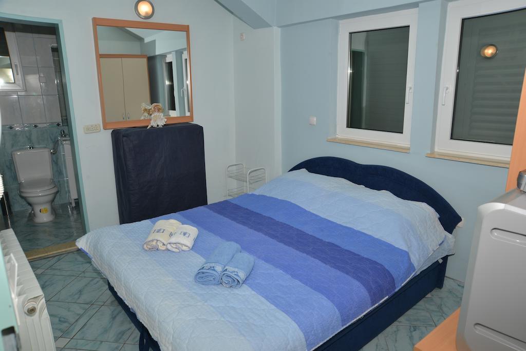 Rooms And Apartaments De Niro Трпейца Номер фото