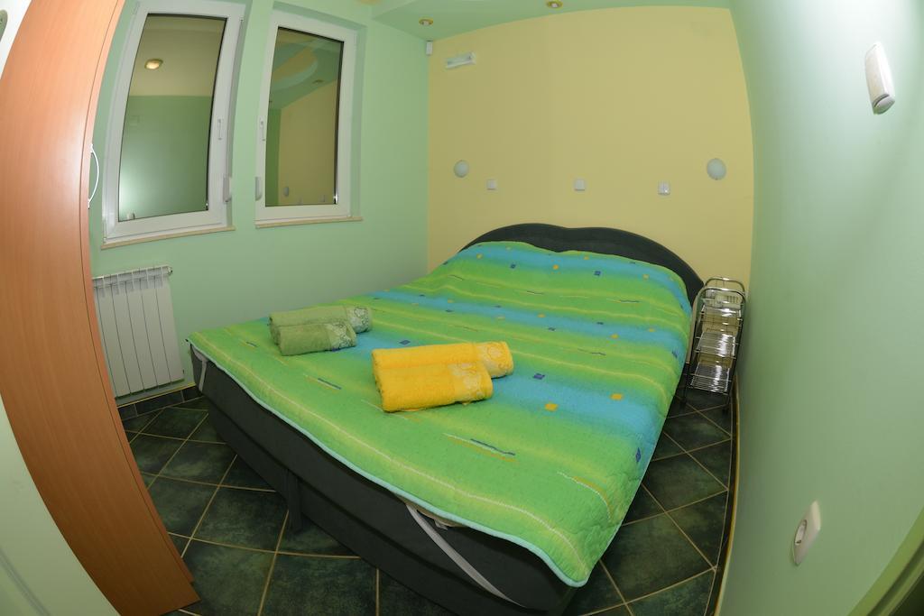 Rooms And Apartaments De Niro Трпейца Номер фото