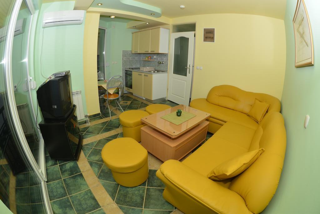 Rooms And Apartaments De Niro Трпейца Номер фото